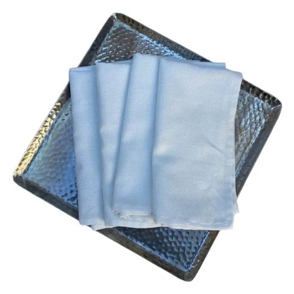 Cloth Napkins Shimmery‎ White Textured set of Four​​